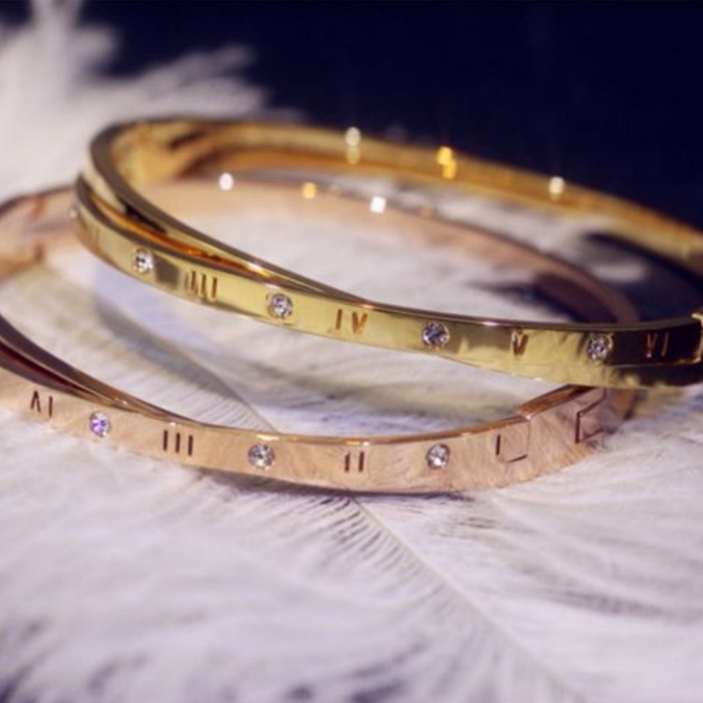 18k gold plated roman numeral bangle
